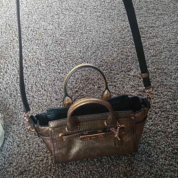 Purse - Picture 2 of 3